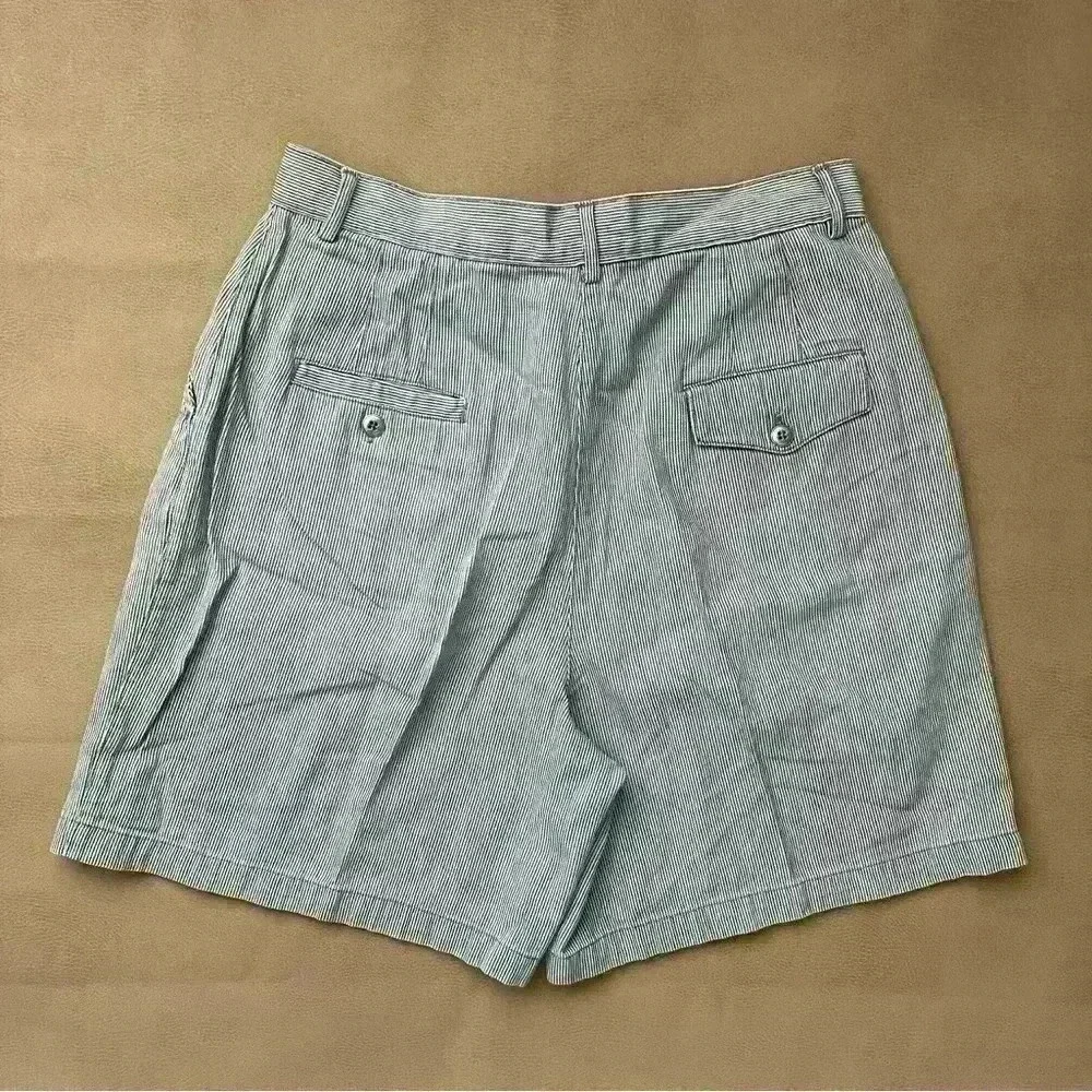 VTG Christopher & Banks Pleated Shorts 10